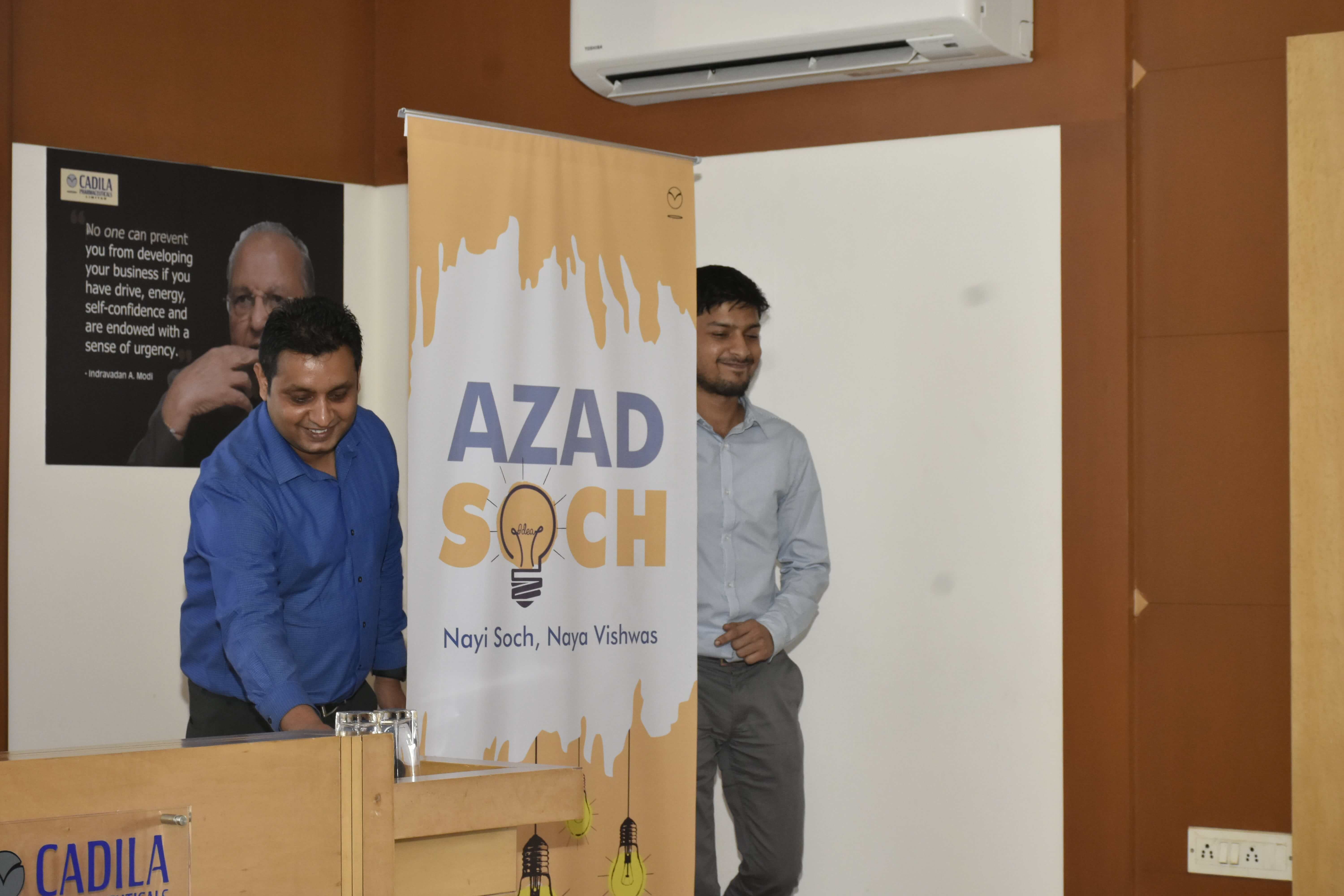 Azaad Soch